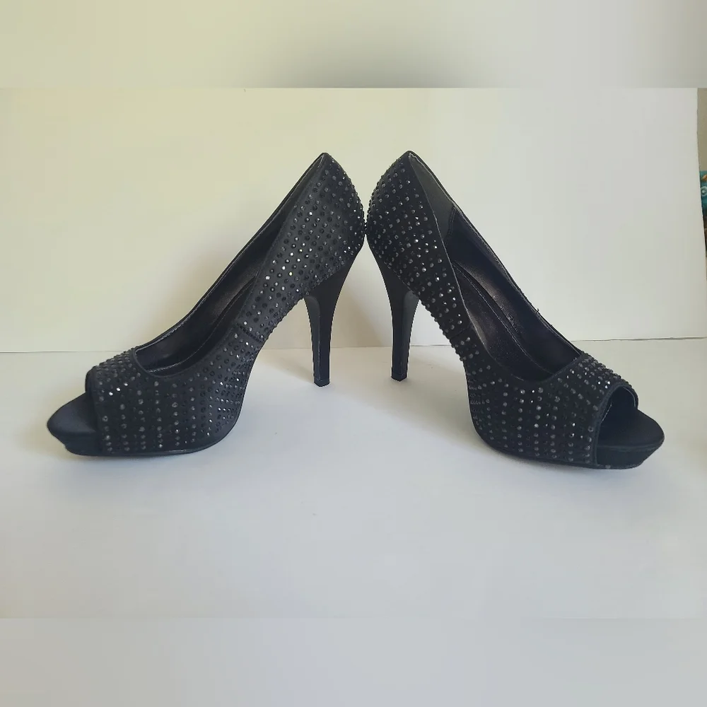 Rampage Gimme Platform Pumps Heels Shoes Black Satin Rhinestones Size 7.5